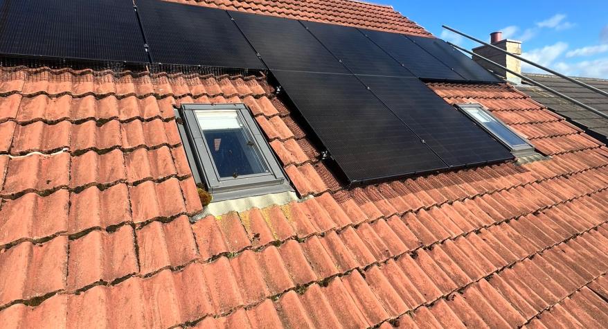 Charging your EV with solar panels