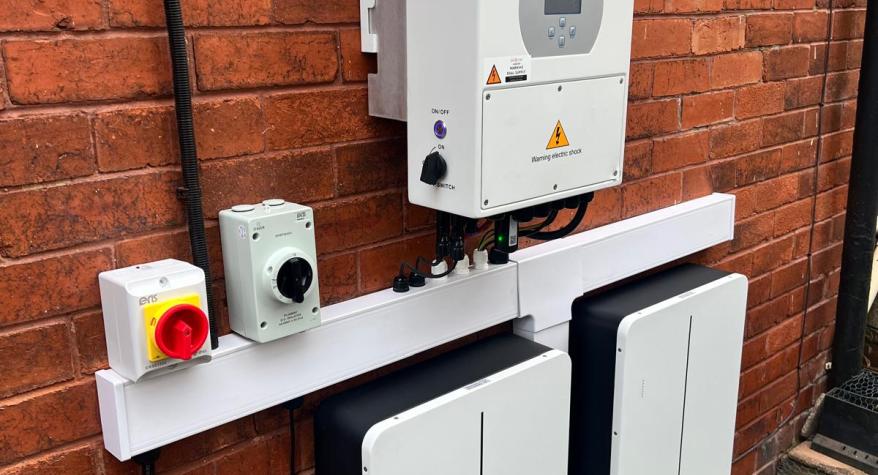 Solar PV & Battery Storage in Leeds