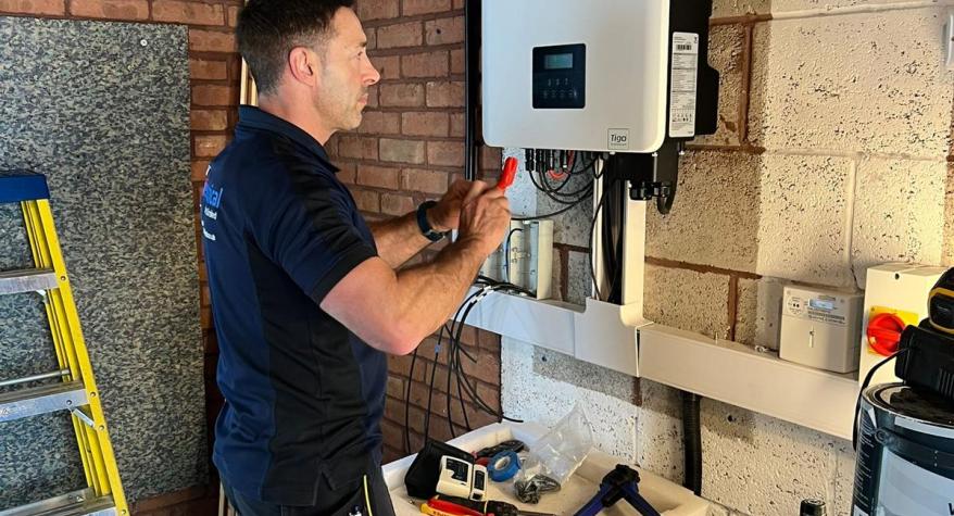 Solar Panels With Battery Storage, Leeds