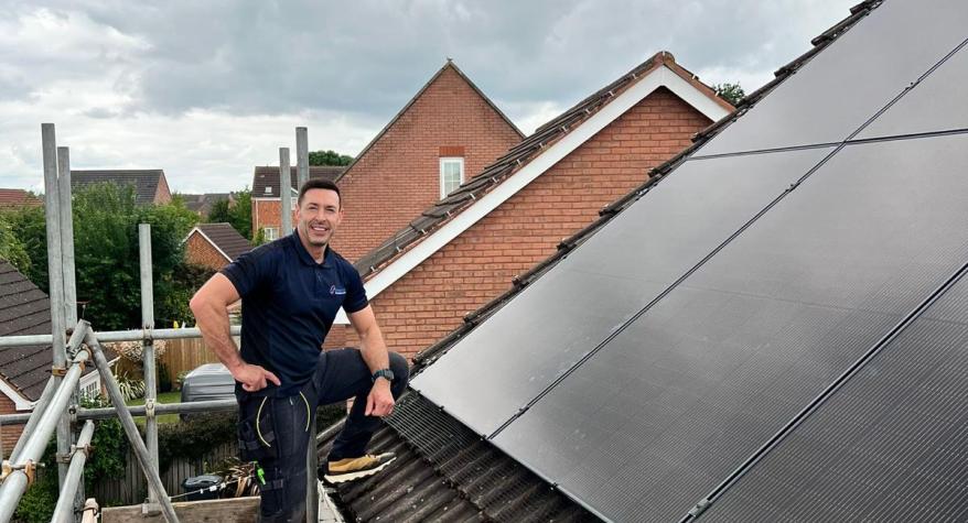 Solar Panels With Battery Storage, Leeds